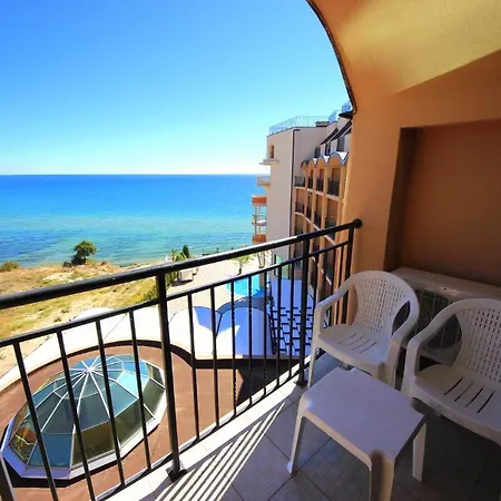 Menada In Grand Apartamento